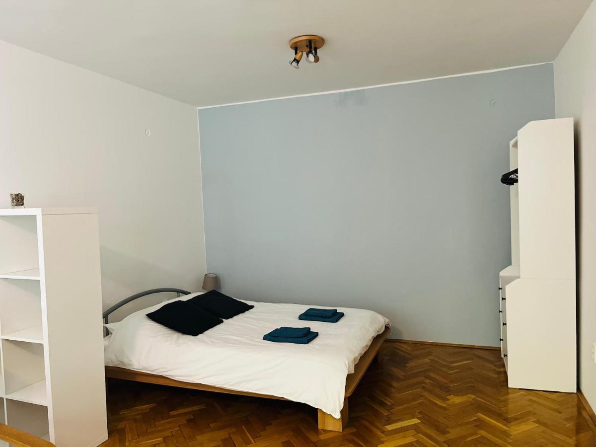 Bauhaus Flat In Amazing Location Apartment บูดาเปสต์ ภายนอก รูปภาพ