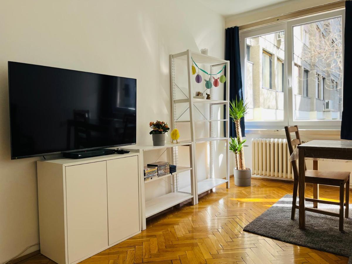 Bauhaus Flat In Amazing Location Apartment บูดาเปสต์ ภายนอก รูปภาพ